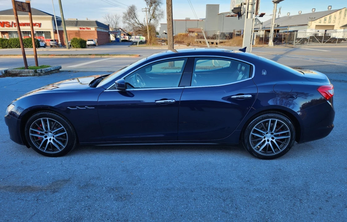 2018 Maserati Ghibli 3rd Gen - Image 11 of 21