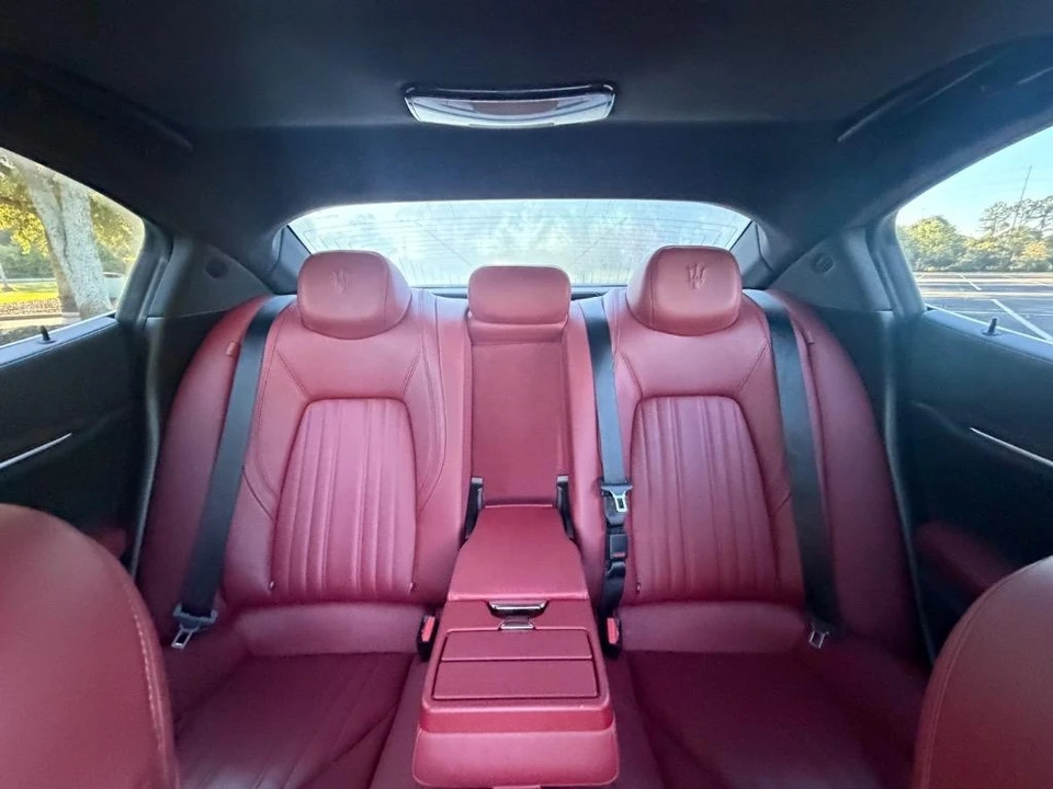 2018 Maserati Ghibli 3rd Gen - Image 25 of 31