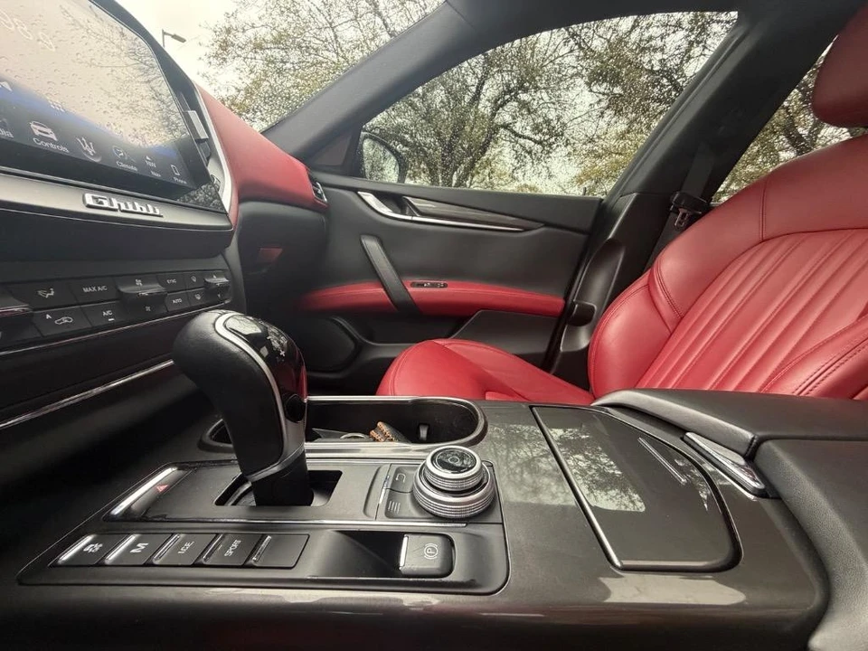2018 Maserati Ghibli 3rd Gen - Image 13 of 21