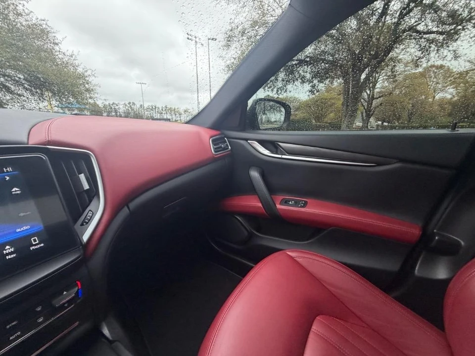 2018 Maserati Ghibli 3rd Gen - Image 17 of 21