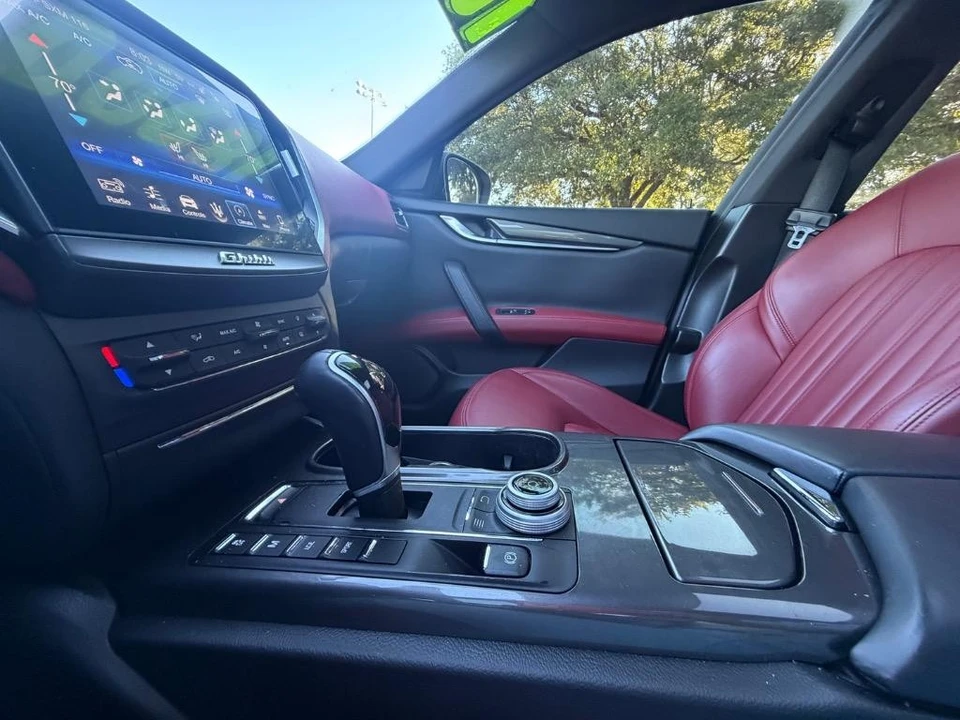 2018 Maserati Ghibli 3rd Gen - Image 19 of 31