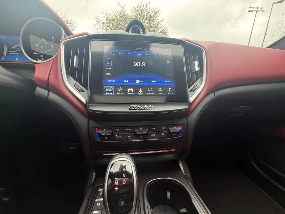 2018 Maserati Ghibli 3rd Gen - Image 15 of 21