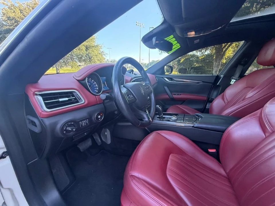 2018 Maserati Ghibli 3rd Gen - Image 9 of 31