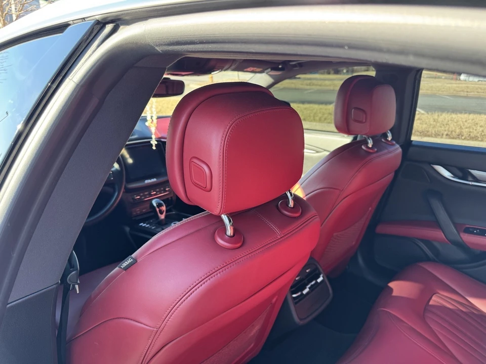 2018 Maserati Ghibli 3rd Gen - Image 24 of 31