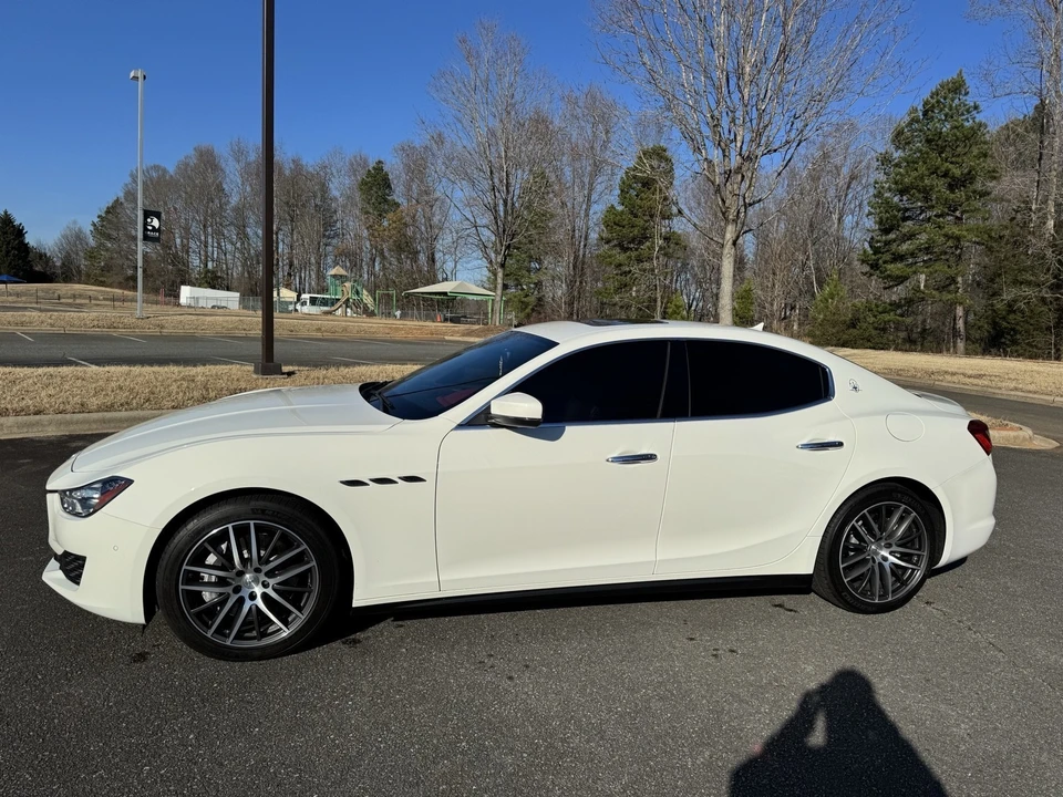 2018 Maserati Ghibli 3rd Gen - Image 3 of 31