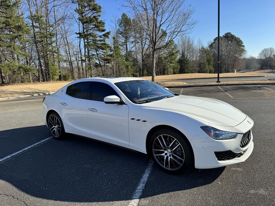 2018 Maserati Ghibli 3rd Gen - Image 27 of 30