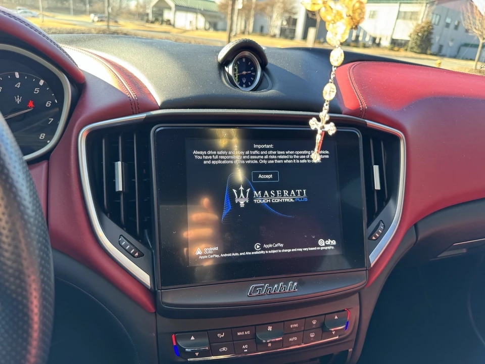 2018 Maserati Ghibli 3rd Gen - Image 19 of 31