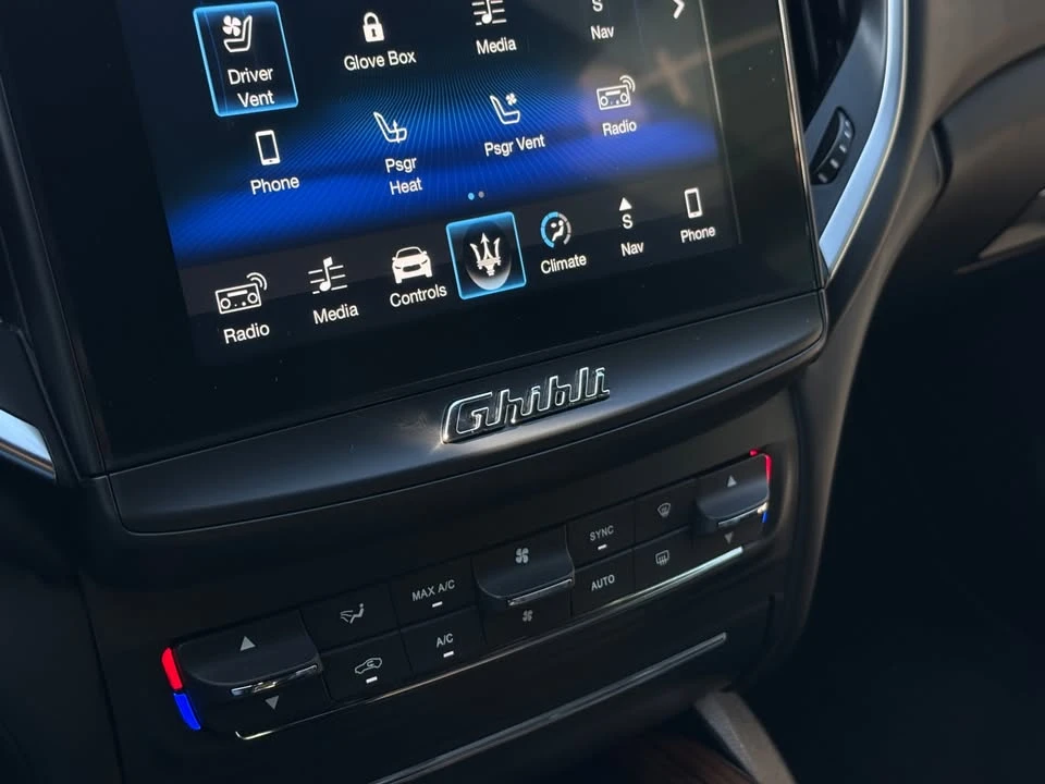 2018 Maserati Ghibli 3rd Gen - Image 14 of 20