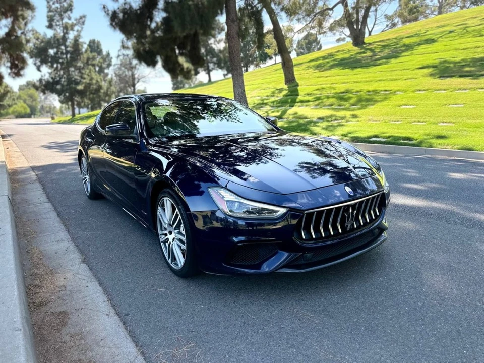 2018 Maserati Ghibli 3rd Gen - Image 2 of 18