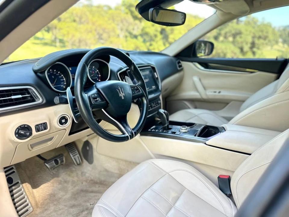 2018 Maserati Ghibli 3rd Gen - Image 10 of 18