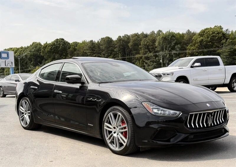 2018 Maserati Ghibli 3rd Gen - Image 3 of 11