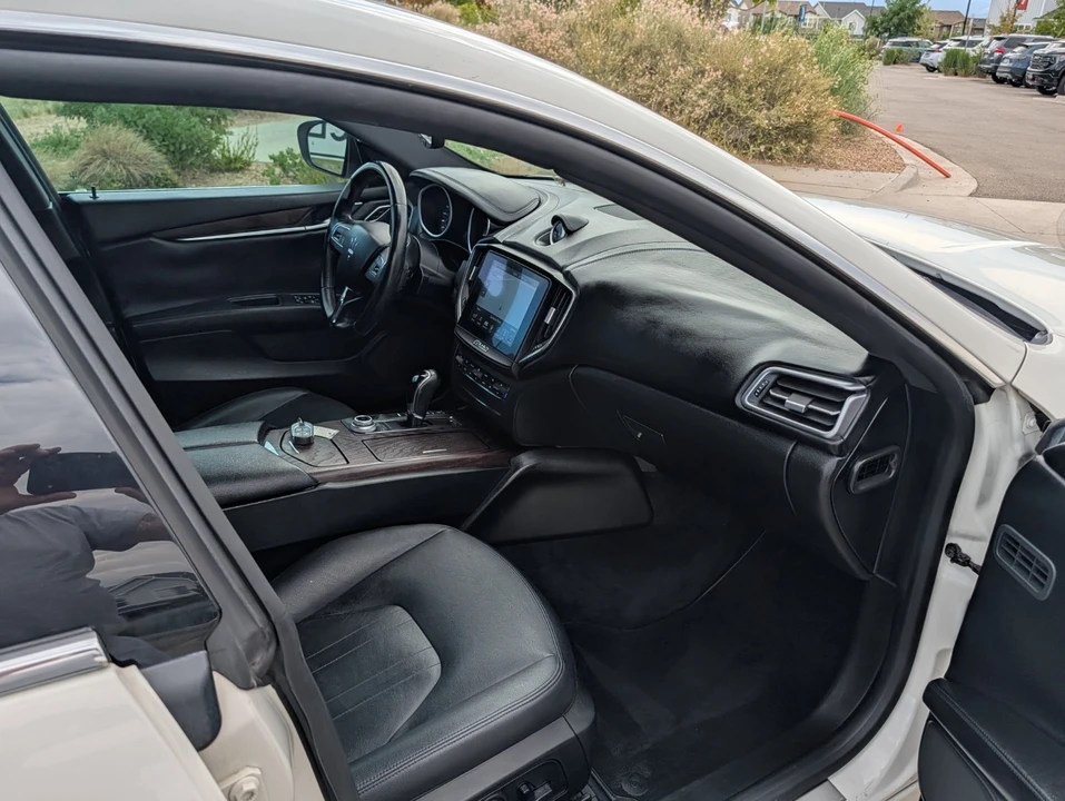 2018 Maserati Ghibli 3rd Gen - Image 11 of 18