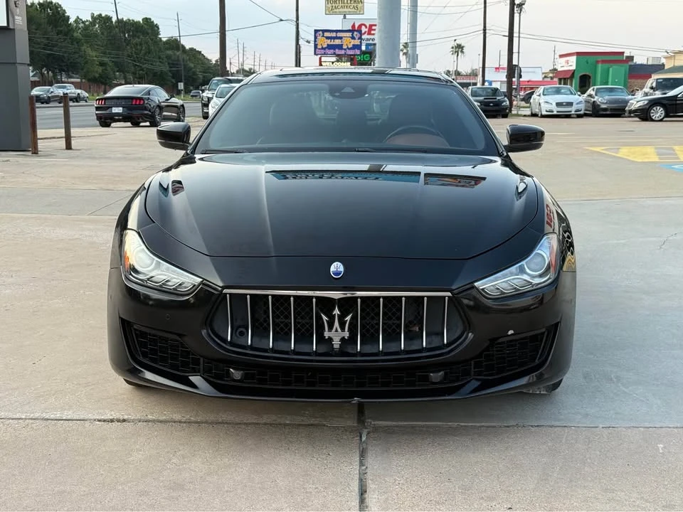 2018 Maserati Ghibli 3rd Gen - Image 2 of 19
