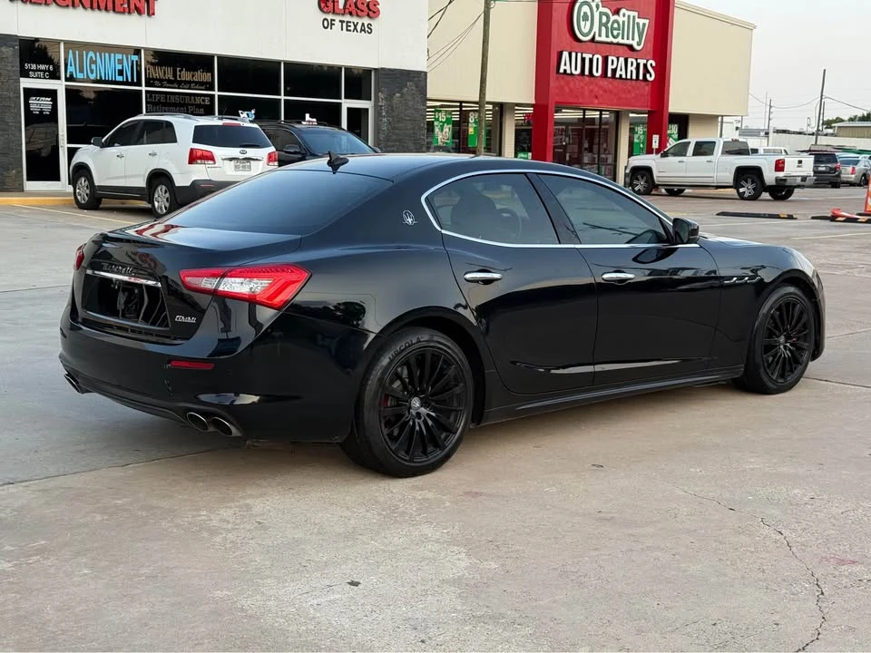 2018 Maserati Ghibli 3rd Gen - Image 5 of 19