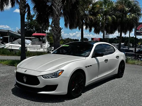 2018 Maserati Ghibli Sedan
