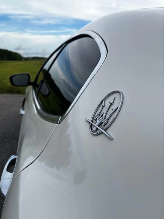 2018 Maserati Ghibli 3rd Gen - Image 17 of 18