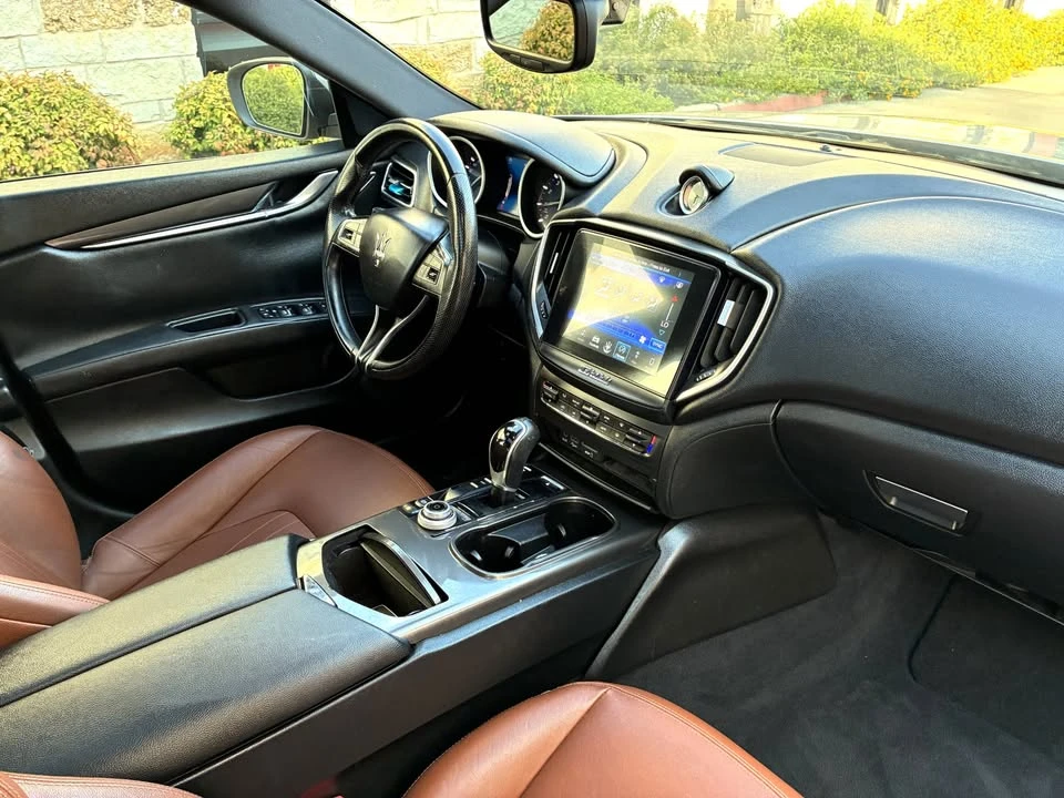 2018 Maserati Ghibli 3rd Gen - Image 7 of 12