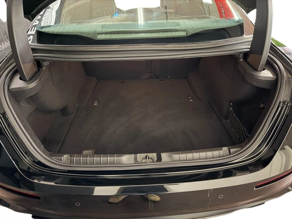 2018 Maserati Ghibli 3rd Gen - Image 15 of 21