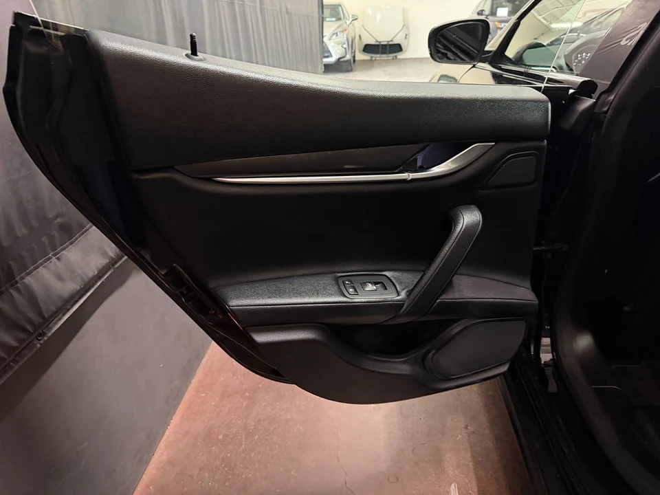 2018 Maserati Ghibli 3rd Gen - Image 14 of 21
