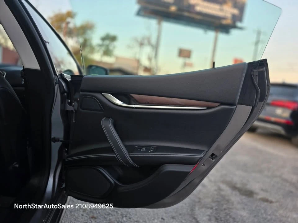 2018 Maserati Ghibli 3rd Gen - Image 11 of 18