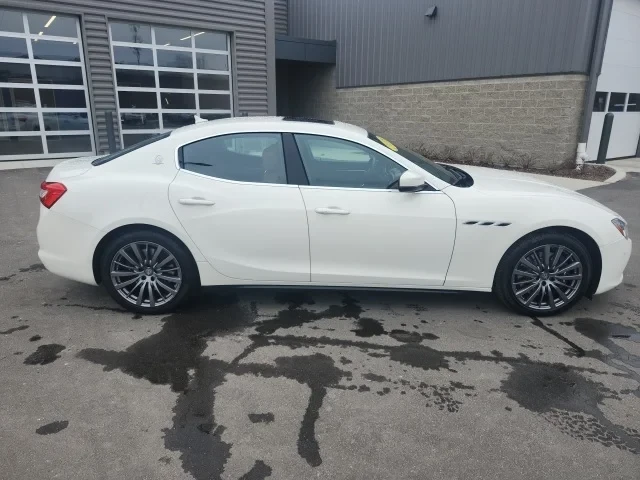 2018 Maserati Ghibli 3rd Gen - Image 3 of 17