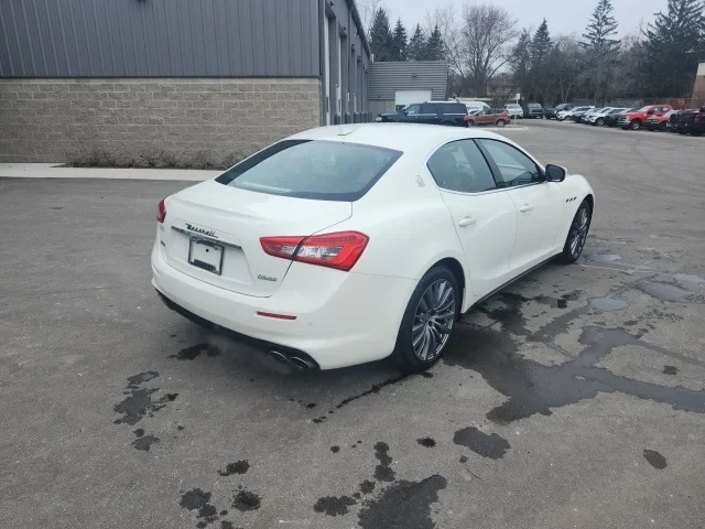 2018 Maserati Ghibli 3rd Gen - Image 4 of 17