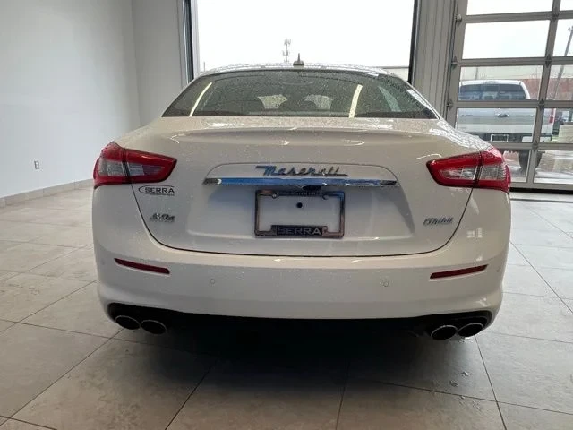 2018 Maserati Ghibli 3rd Gen - Image 5 of 17