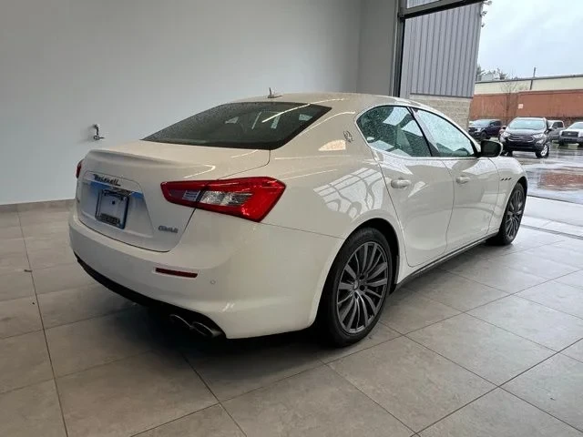 2018 Maserati Ghibli 3rd Gen - Image 4 of 17