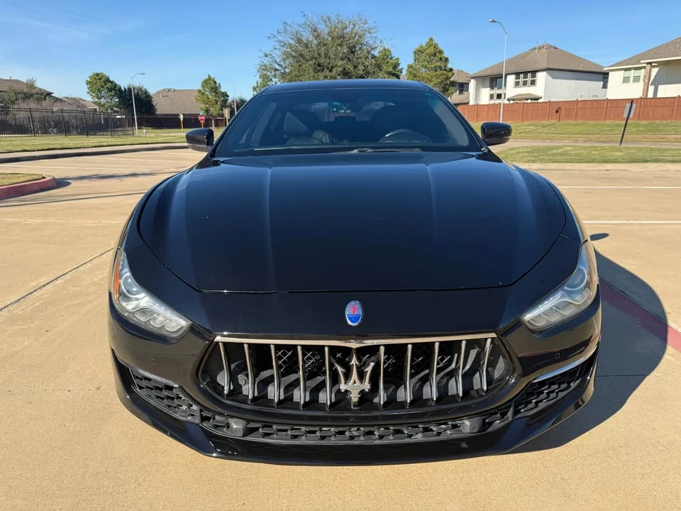2018 Maserati Ghibli 3rd Gen - Image 2 of 17
