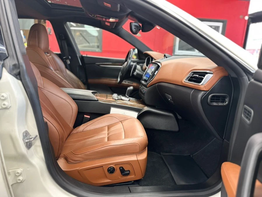 2018 Maserati Ghibli 3rd Gen - Image 15 of 20