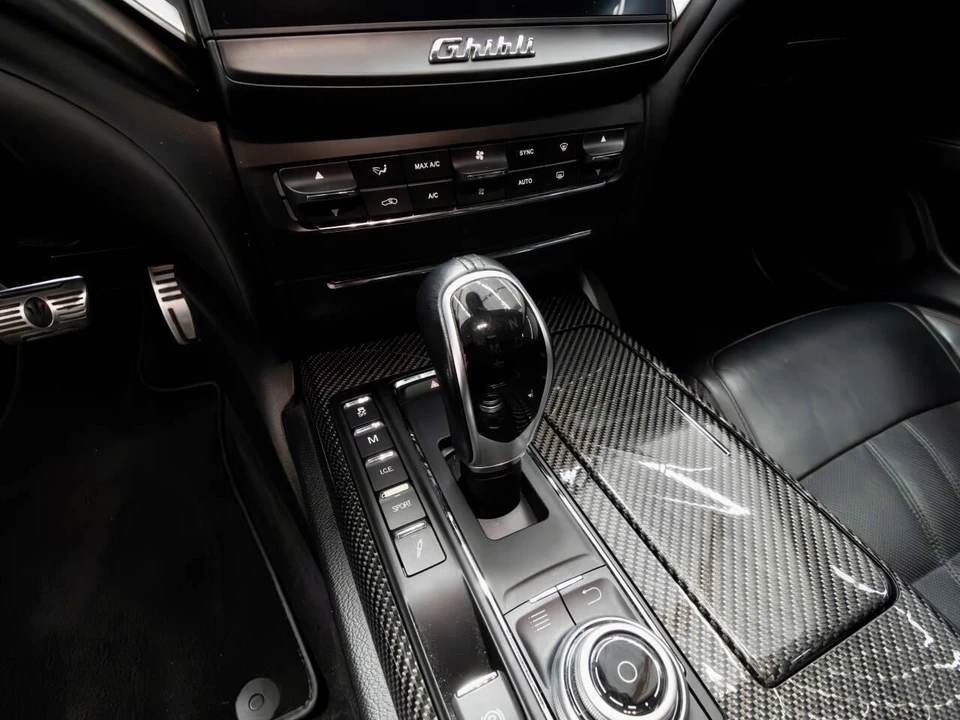 2018 Maserati Ghibli 3rd Gen - Image 26 of 31