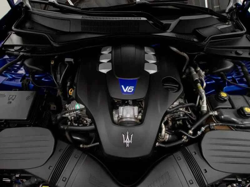 2018 Maserati Ghibli 3rd Gen - Image 10 of 13
