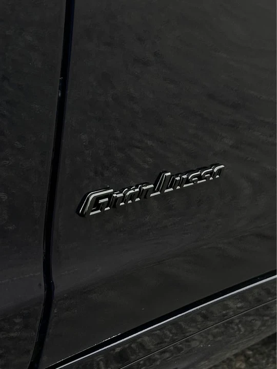 2018 Maserati Ghibli 3rd Gen - Image 11 of 17