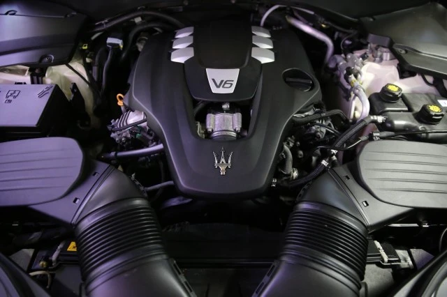 2018 Maserati Levante - Image 7 of 24