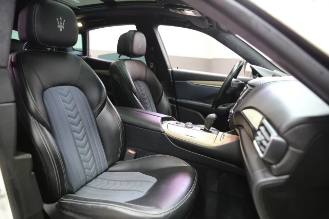 2018 Maserati Levante - Image 13 of 24