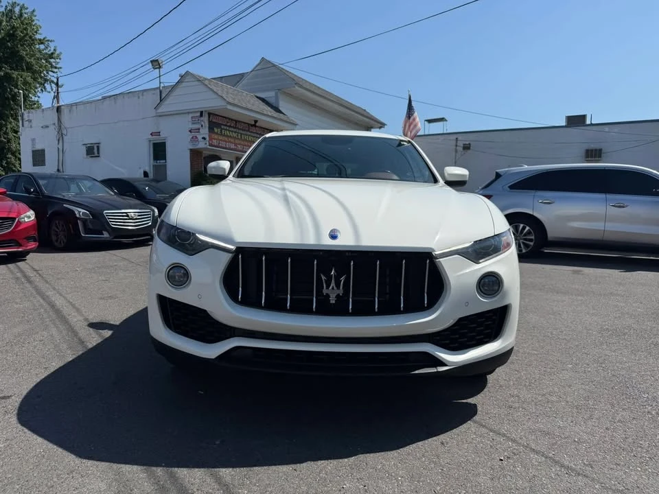2018 Maserati Levante - Image 2 of 20
