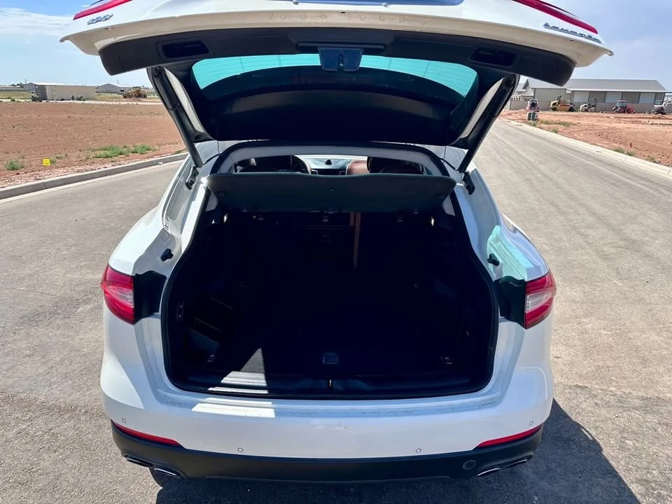 2018 Maserati Levante - Image 10 of 18