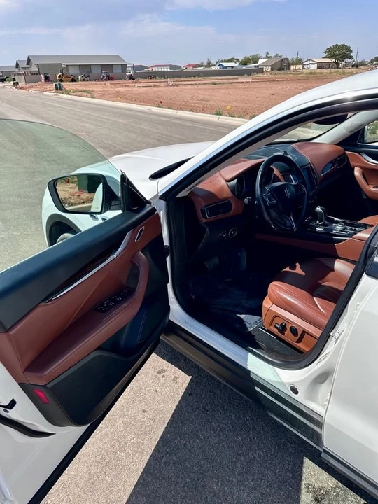 2018 Maserati Levante - Image 16 of 18