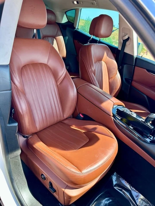 2018 Maserati Levante - Image 13 of 18