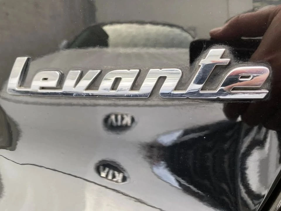 2018 Maserati Levante - Image 7 of 20