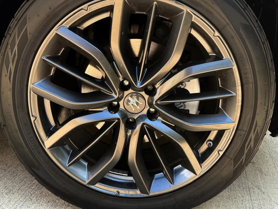 2018 Maserati Levante - Image 9 of 20