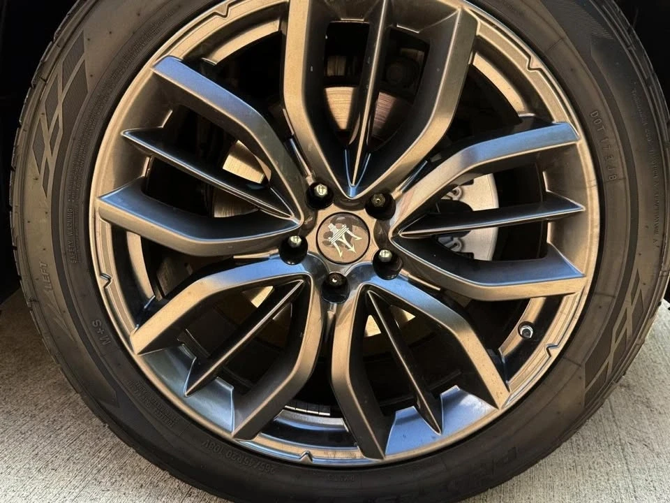 2018 Maserati Levante - Image 12 of 20