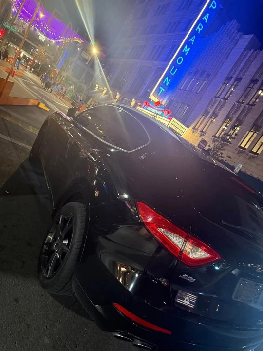 2018 Maserati Levante - Image 2 of 3