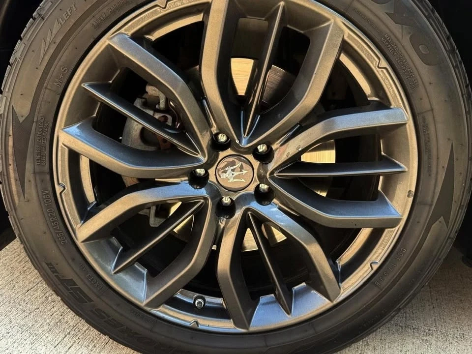 2018 Maserati Levante - Image 10 of 20