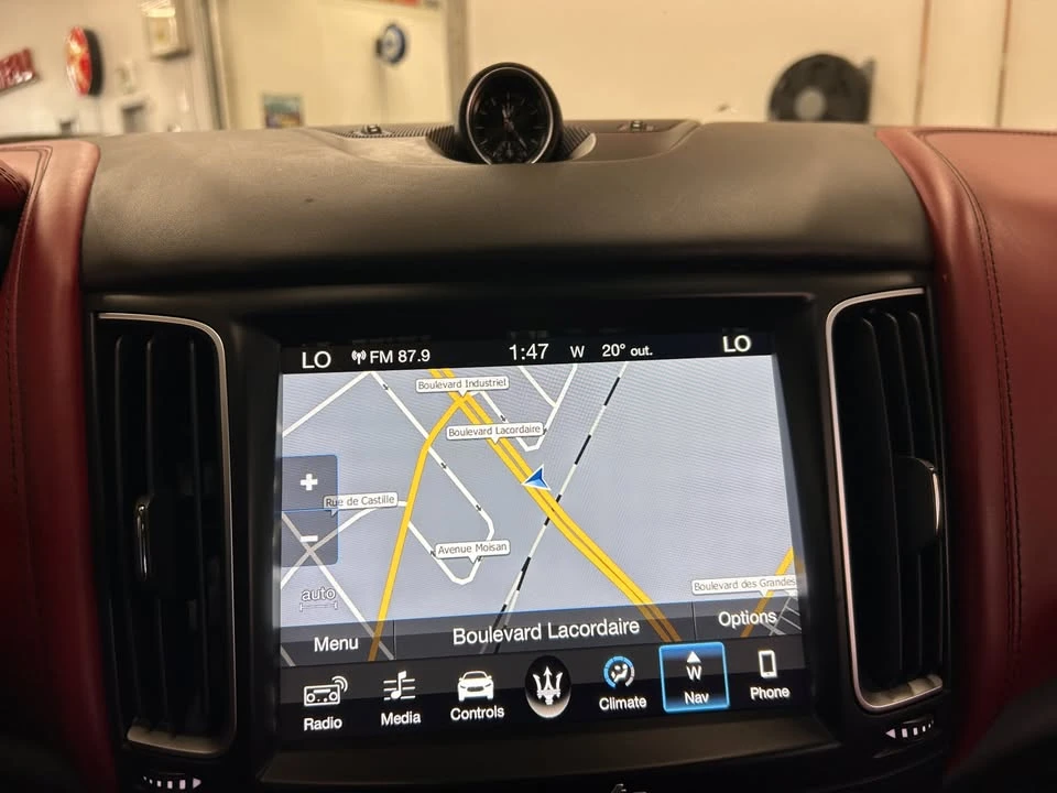 2018 Maserati Levante - Image 11 of 20