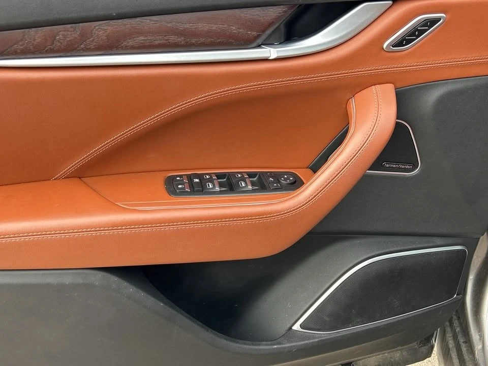 2018 Maserati Levante - Image 8 of 19