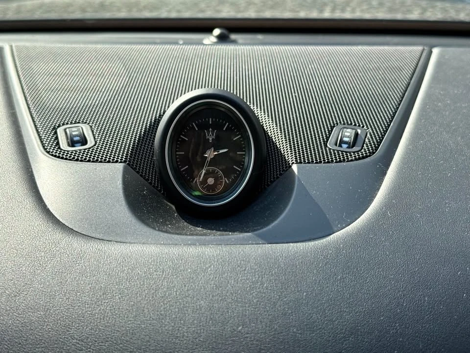 2018 Maserati Levante - Image 16 of 16
