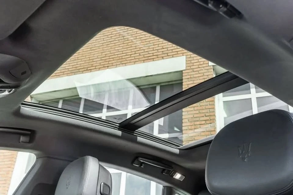 2018 Maserati Levante - Image 8 of 20