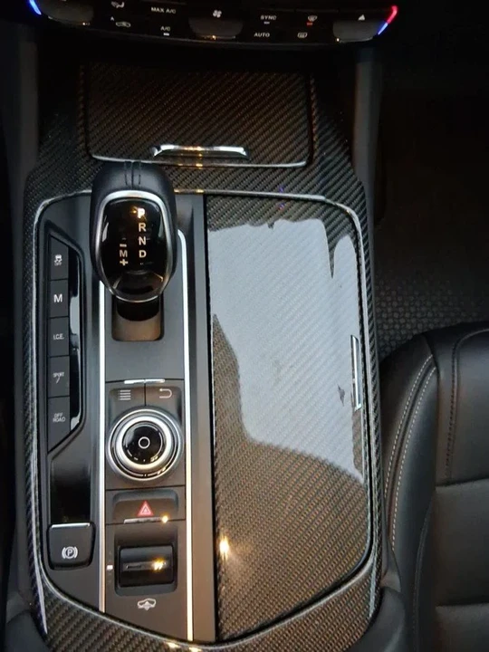 2018 Maserati Levante - Image 11 of 20