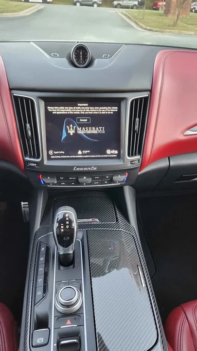 2018 Maserati Levante - Image 8 of 19